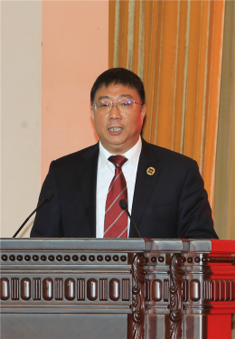 徐州工程机械集团有限公司总裁陆川作经验交流